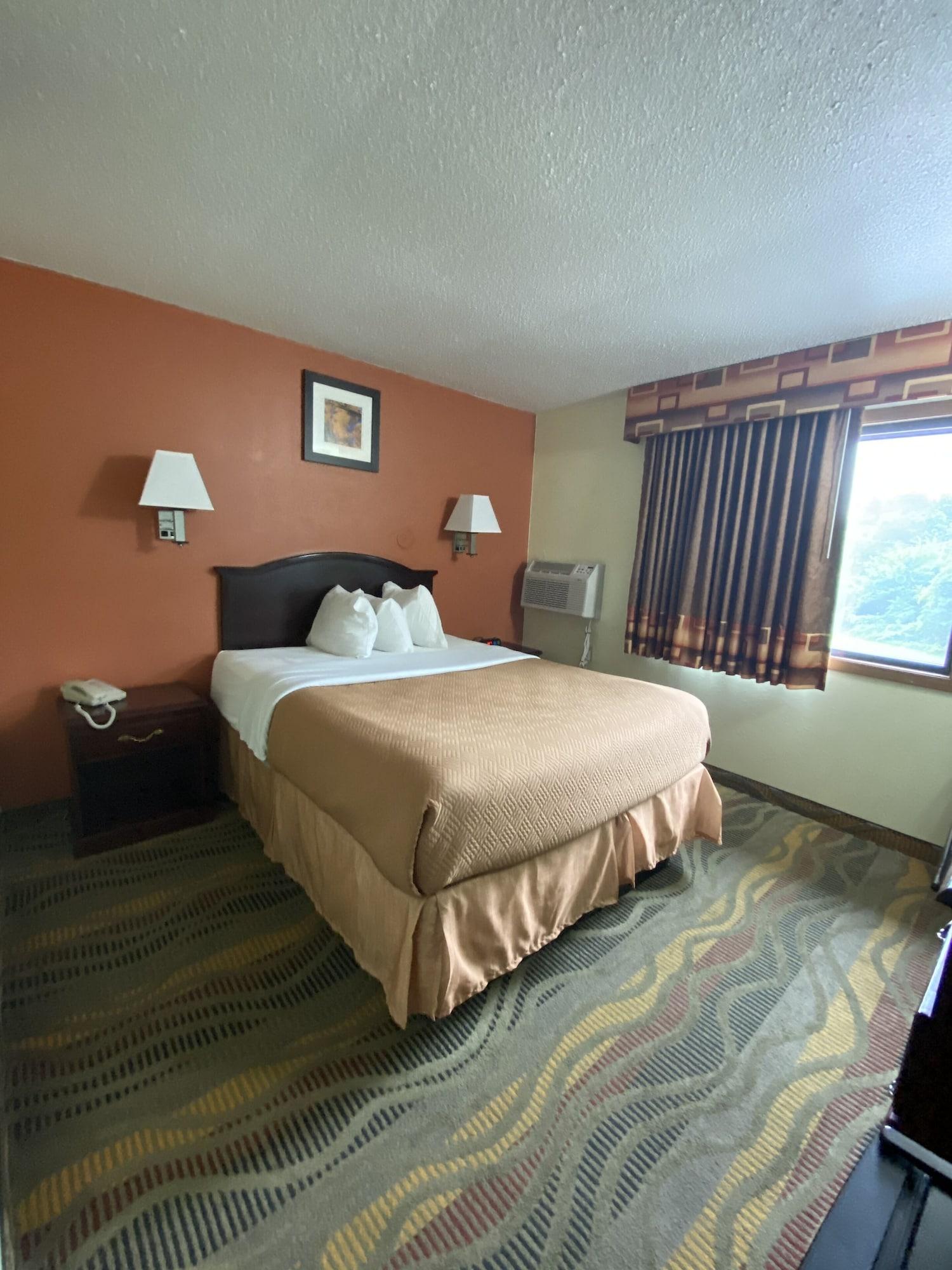 Travelodge By Wyndham La Porte/Michigan City Area Eksteriør billede